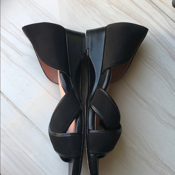 Tanya Rose flats 36 - Picture 2 of 5